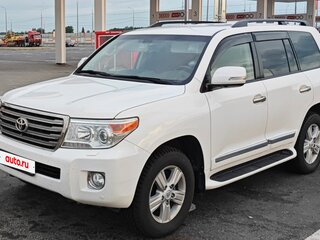 2013 Toyota Land Cruiser 200 Series Рестайлинг 1, белый, 4000000 рублей, вид 1
