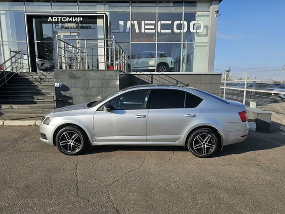 2017 Skoda Octavia III (A7) Рестайлинг, серебристый, 1150000 рублей - вид 7