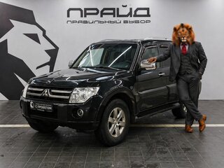 Mitsubishi Pajero IV