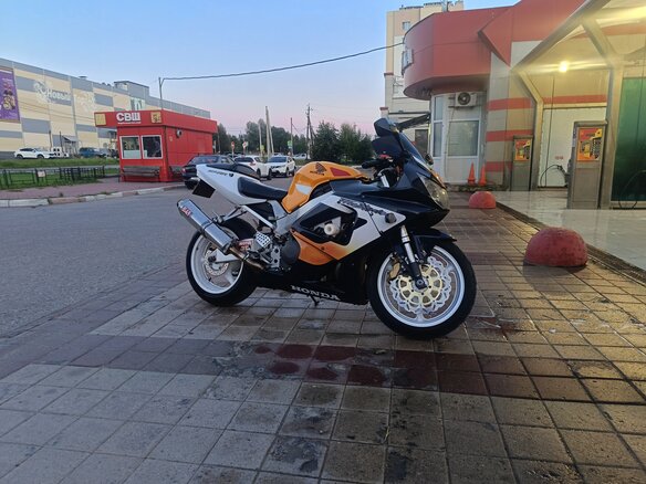 2000 Honda CBR 929RR Fireblade, жёлтый, 520000 рублей