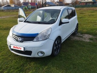 2012 Nissan Note I Рестайлинг, белый, 680000 рублей, вид 2