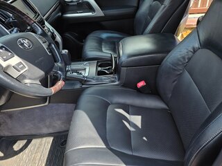 2014 Toyota Land Cruiser 200 Series Рестайлинг 1, чёрный, 3600000 рублей, вид 5
