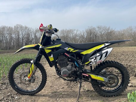 2021 BSE Z5, чёрный, 100000 рублей, вид 2