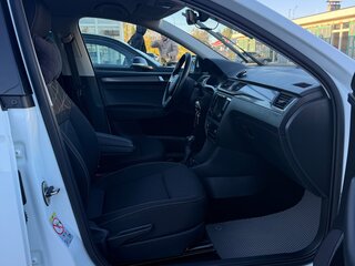 2018 Skoda Rapid I Рестайлинг, белый, 950000 рублей, вид 5