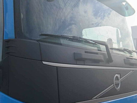 2021 Volvo FH 540, синий, 9472000 рублей, вид 4