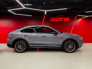 2024 Porsche Cayenne Turbo E-Hybrid Coupé III Рестайлинг, серый, 28000000 рублей, вид 4