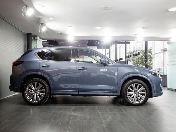 2025 Mazda CX-5 II Рестайлинг, голубой, 5400000 рублей - вид 3