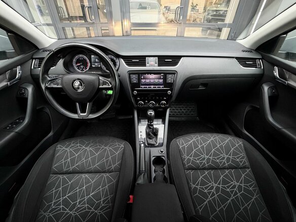 2019 Skoda Octavia III (A7) Рестайлинг, серебристый, 2039900 рублей - вид 22