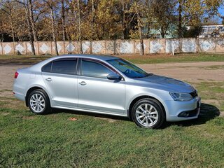 2013 Volkswagen Jetta VI, серебристый, 900000 рублей, вид 5