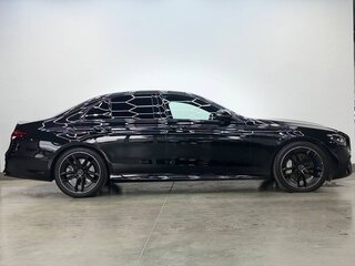 2023 Mercedes-Benz E-Класс AMG 53 AMG V (W213) Рестайлинг, чёрный, 8290000 рублей, вид 4