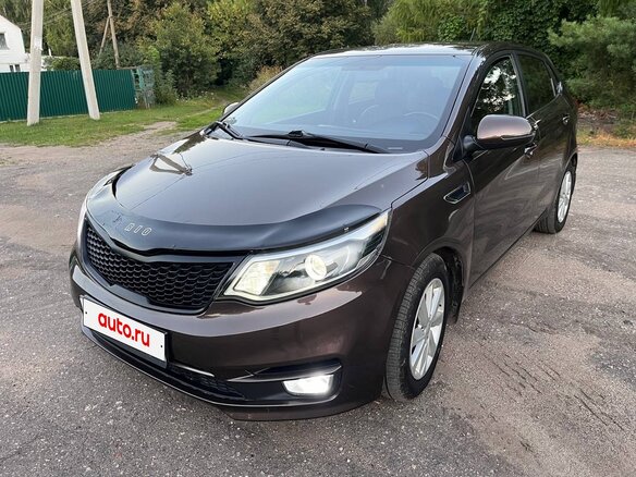 2015 Kia Rio III Рестайлинг, коричневый, 630000 рублей - вид 3