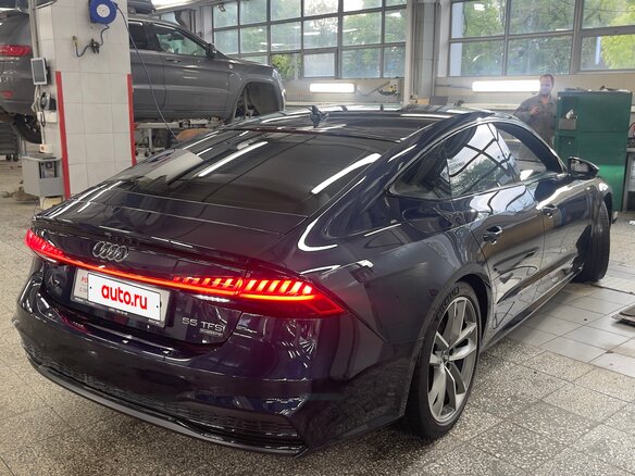 2018 Audi A7 55 TFSI II (4K), синий