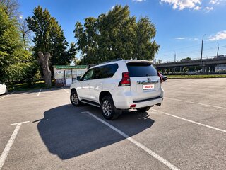 2019 Toyota Land Cruiser Prado 150 Series Рестайлинг 2, белый, 5639000 рублей, вид 5
