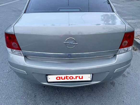 2013 Opel Astra H Рестайлинг, серый, 750000 рублей - вид 4