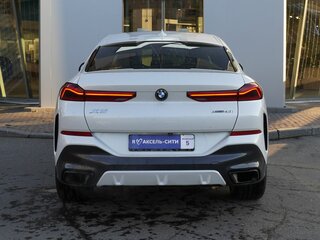 2021 BMW X6 40i III (G06), белый, 6950000 рублей, вид 5