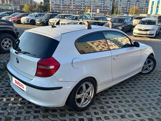 2008 BMW 1 серии 116i I (E81/E82/E87/E88) Рестайлинг, белый, 660000 рублей, вид 3