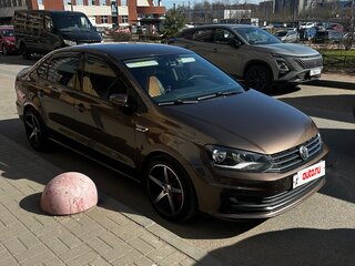 2018 Volkswagen Polo V Рестайлинг, коричневый, 1350000 рублей, вид 1
