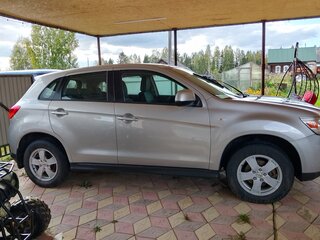 2014 Mitsubishi ASX I Рестайлинг, серебристый, 1025000 рублей, вид 3