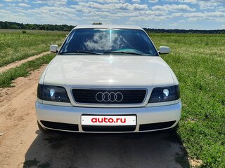 1997 Audi A6 I (C4), белый, 400000 рублей, вид 1