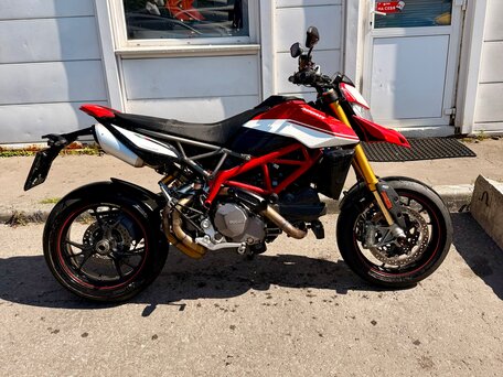2019 Ducati Hypermotard, красный, 1198000 рублей, вид 2