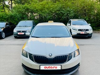 2017 Skoda Octavia III (A7) Рестайлинг, белый, 795000 рублей, вид 2