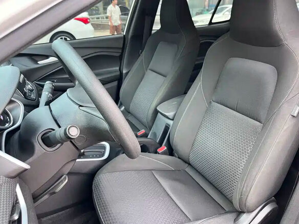 2022 Chevrolet Onix II, белый - вид 8