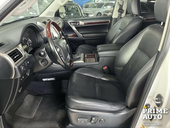 2017 Lexus GX 460 II Рестайлинг, белый, 5529000 рублей - вид 9