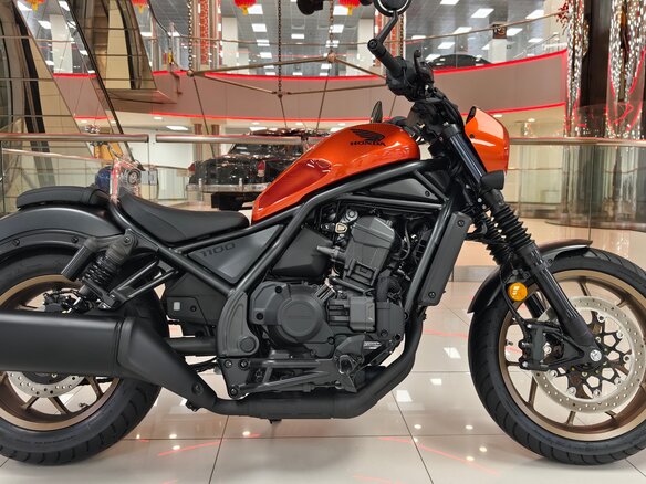 2026 Honda CMX 1100 Rebel, оранжевый, 1480000 рублей