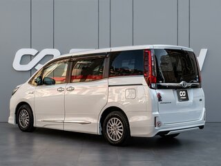 2015 Toyota Esquire I, белый, 2106000 рублей, вид 2