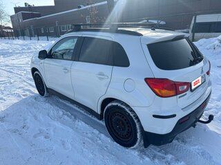 2012 Mitsubishi ASX I, белый, 1000000 рублей, вид 4