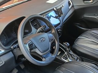 2019 Hyundai Solaris II, чёрный, 1250000 рублей, вид 2