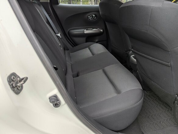 2011 Nissan Juke I, белый - вид 21