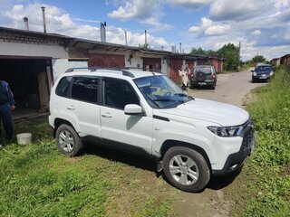 2023 Lada (ВАЗ) Niva Travel I, белый, 1100000 рублей, вид 4