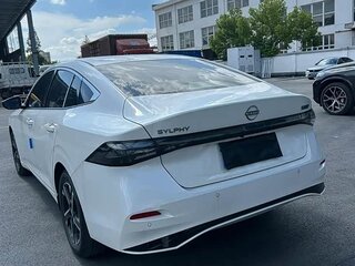 2026 Nissan Sylphy V (B19), белый, 1760000 рублей, вид 4
