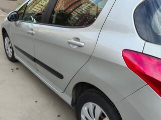 2011 Peugeot 308 I Рестайлинг, серый, 300000 рублей, вид 4