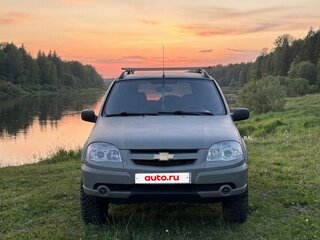 2012 Chevrolet Niva I Рестайлинг, серый, 840000 рублей, вид 2