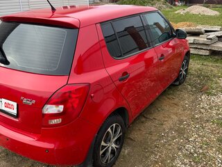 2011 Skoda Fabia II Рестайлинг, красный, 350000 рублей, вид 4