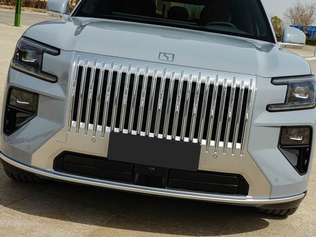 2026 Zeekr 8X 70 kWh, серебристый, 10999000 рублей, вид 4