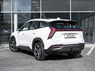 2026 Geely Atlas II, белый, 3449990 рублей, вид 5