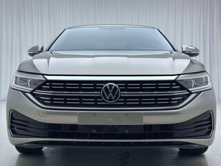 2022 Volkswagen Sagitar III Рестайлинг, серебристый, 1850000 рублей, вид 1