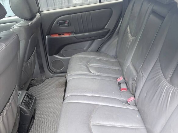 2000 Lexus RX 300 I, серебристый, 700000 рублей - вид 9