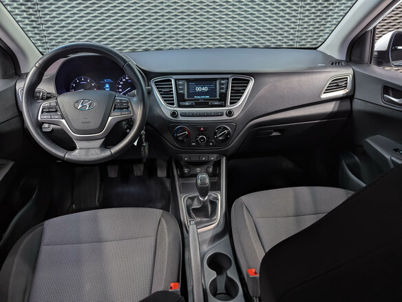 2019 Hyundai Solaris II, белый, 999000 рублей - вид 11