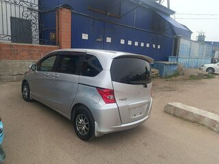 2011 Honda Freed I Рестайлинг, серый, 860000 рублей, вид 3