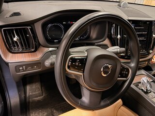 2020 Volvo XC60 Polestar II, чёрный, 4150000 рублей, вид 3