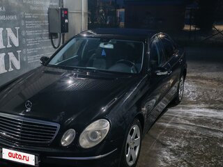 2003 Mercedes-Benz E-Класс 200 III (W211, S211), чёрный, 600000 рублей, вид 2