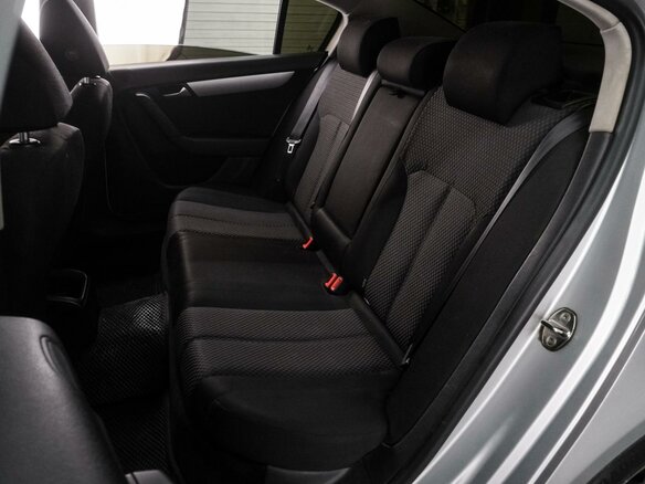 2012 Volkswagen Passat B7, серебристый, 899000 рублей - вид 8