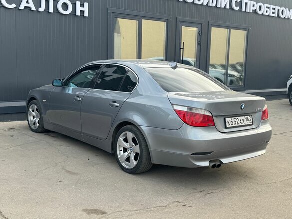 2003 BMW 5 серии 520i V (E60/E61), серый, 899000 рублей - вид 4