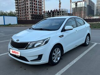 2012 Kia Rio III, белый, 660000 рублей, вид 2