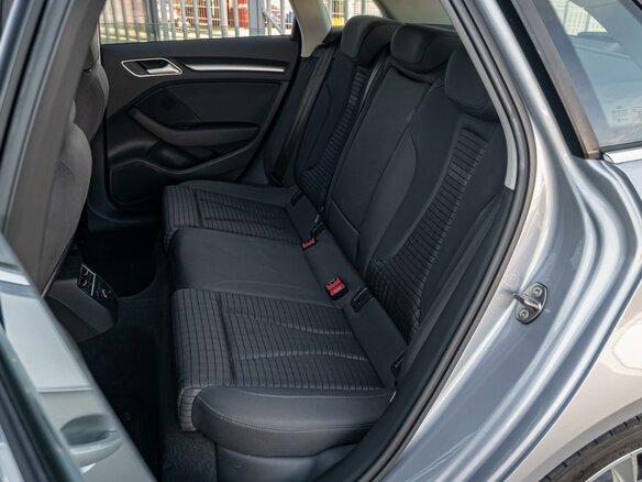 2015 Audi A3 III (8V), серый, 1770000 рублей - вид 6