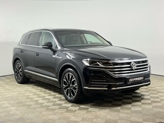 2018 Volkswagen Touareg III, чёрный, 4494900 рублей, вид 1